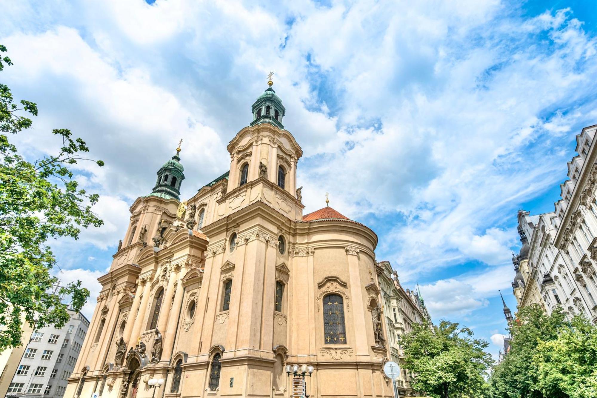 The Old Town Square & Parizska Apartments Praha Bagian luar foto