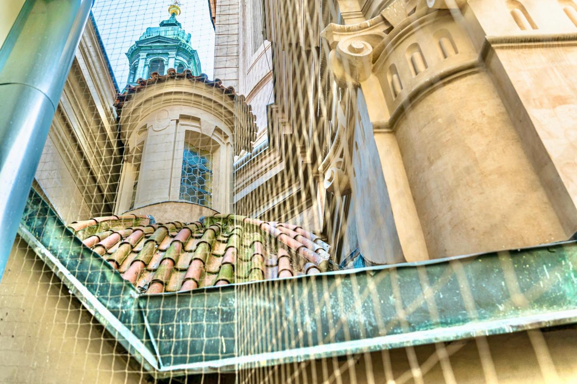 The Old Town Square & Parizska Apartments Praha Bagian luar foto